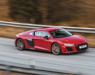 2022 Audi R8 Coupé V10 Performance RWD - UK version - Front Three-Quarter Wallpaper 190x150