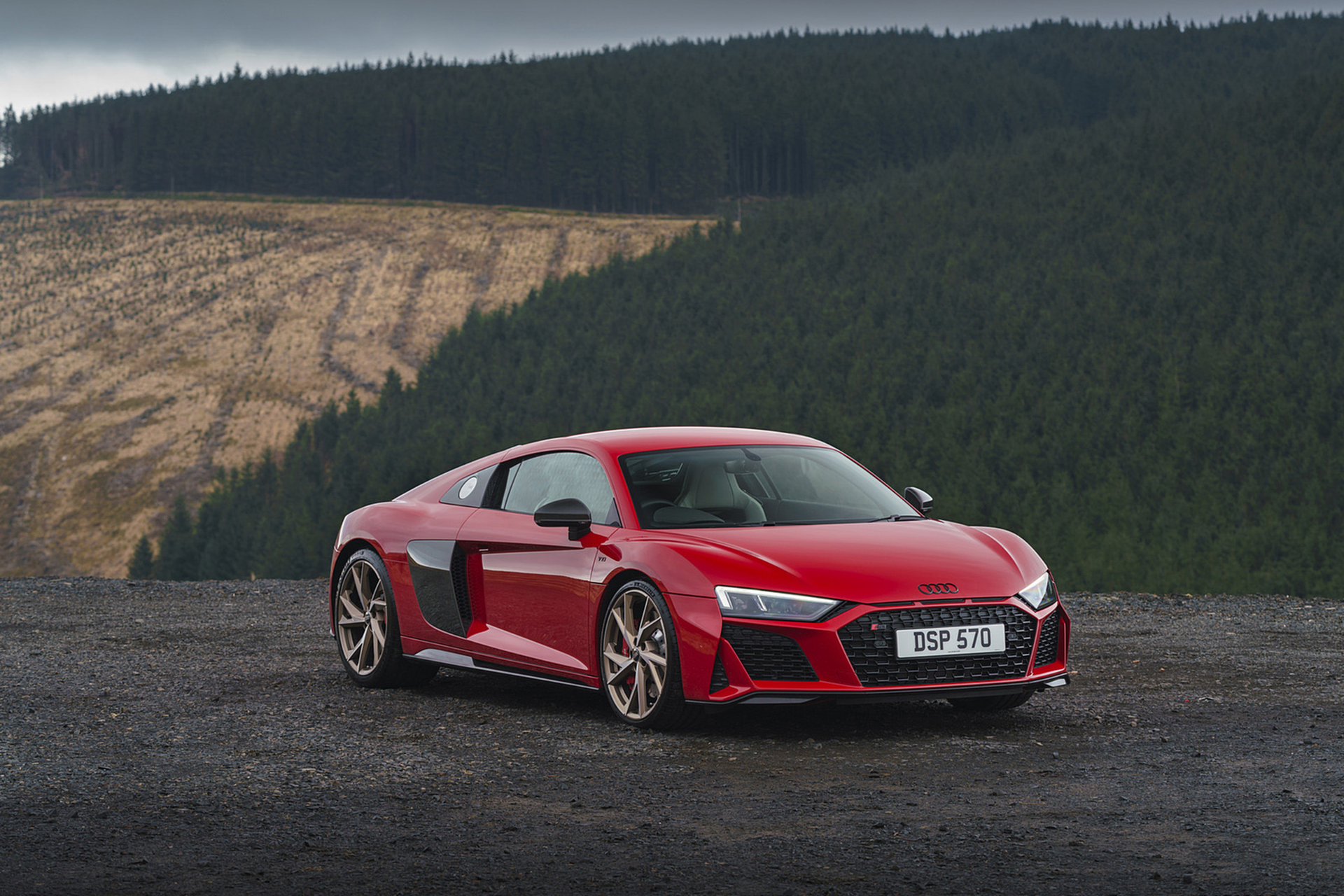 Download 2022 Audi R8 Coupé V10 Performance RWD - UK version - Front Three-Quarter HD Wallpaper 1920x1280 #47