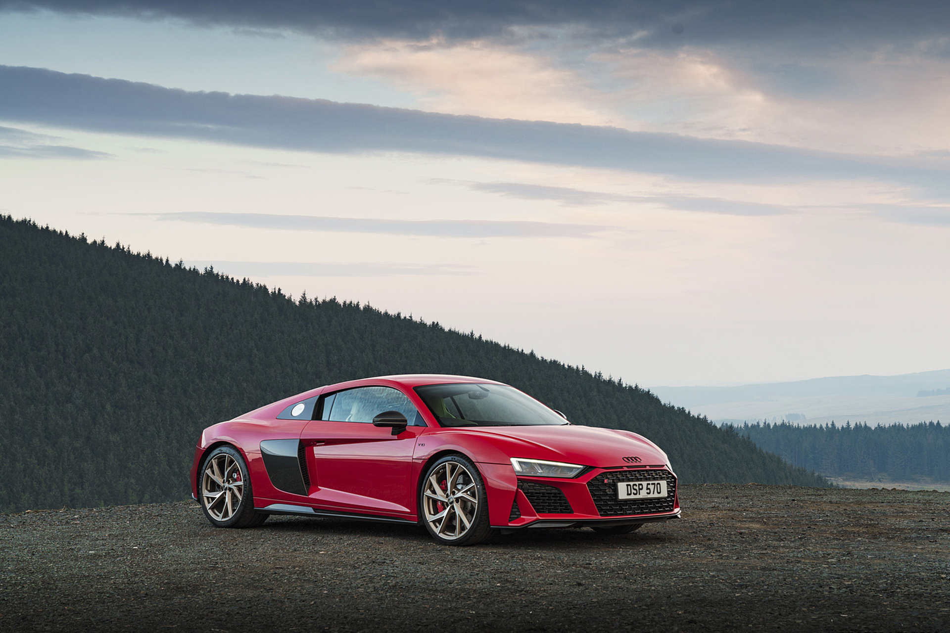 Download 2022 Audi R8 Coupé V10 Performance RWD - UK version - Front Three-Quarter HD Wallpaper 1920x1280 #48