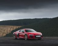 2022 Audi R8 Coupé V10 Performance RWD - UK version - Front Three-Quarter Wallpaper 190x150