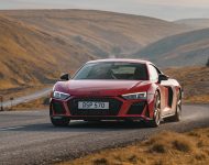 2022 Audi R8 Coupé V10 Performance RWD - UK version - Front Wallpaper 190x150