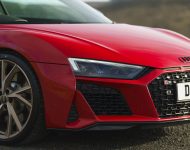 2022 Audi R8 Coupé V10 Performance RWD - UK version - Headlight Wallpaper 190x150