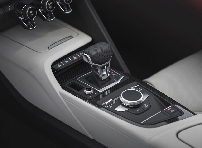 2022 Audi R8 Coupé V10 Performance RWD - UK version - Interior, Detail Wallpaper 850x624 #103