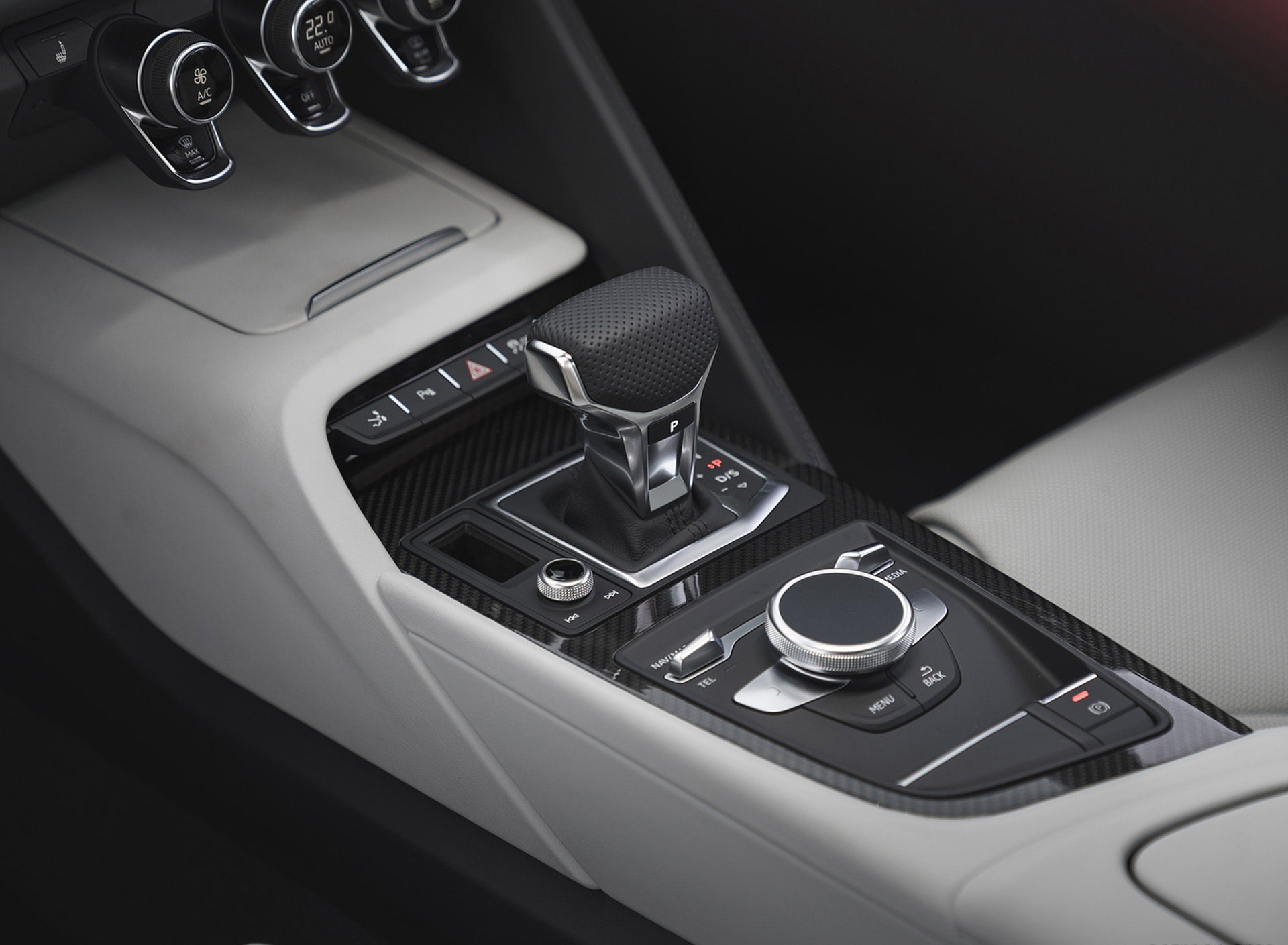 Download 2022 Audi R8 Coupé V10 Performance RWD - UK version - Interior, Detail HD Wallpaper 1920x1409 #103
