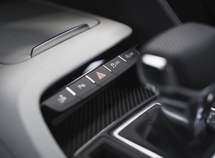 2022 Audi R8 Coupé V10 Performance RWD - UK version - Interior, Detail Wallpaper 850x624 #105