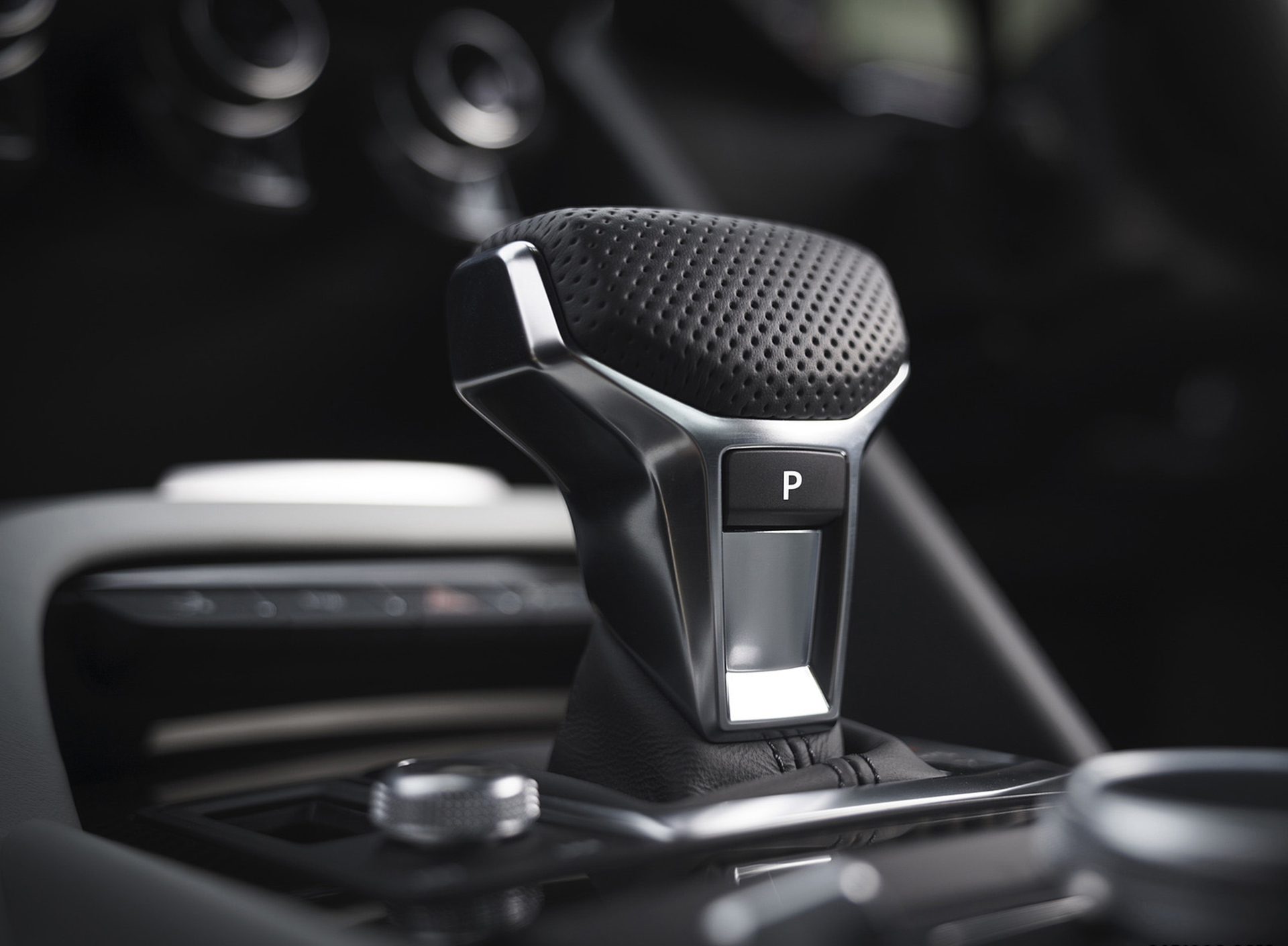 Download 2022 Audi R8 Coupé V10 Performance RWD - UK version - Interior, Detail HD Wallpaper 1920x1409 #106