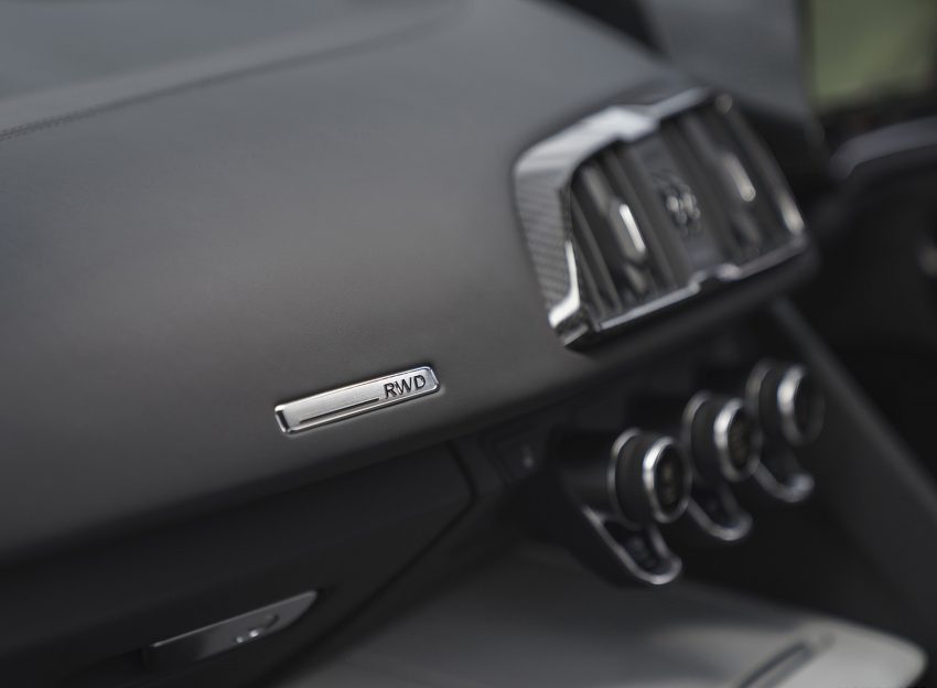 2022 Audi R8 Coupé V10 Performance RWD - UK version - Interior, Detail Wallpaper 850x624 #108