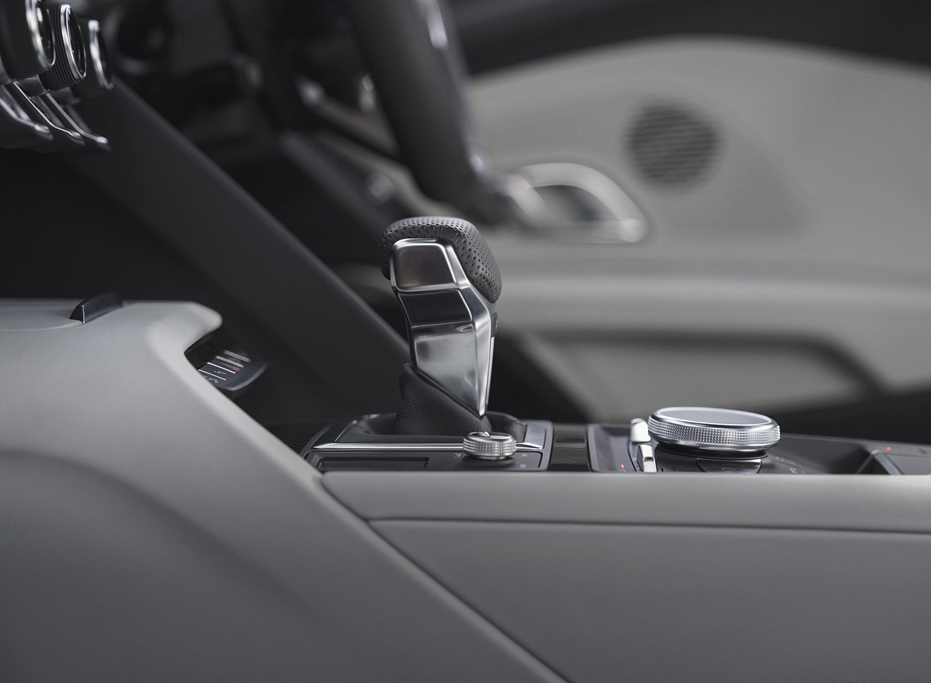 Download 2022 Audi R8 Coupé V10 Performance RWD - UK version - Interior, Detail HD Wallpaper 1920x1409 #120