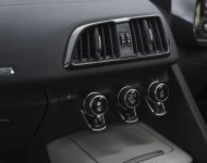 2022 Audi R8 Coupé V10 Performance RWD - UK version - Interior, Detail Wallpaper 190x150