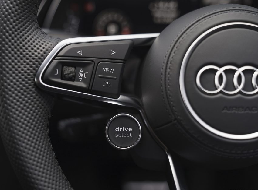 2022 Audi R8 Coupé V10 Performance RWD - UK version - Interior, Steering Wheel Wallpaper 850x624 #102