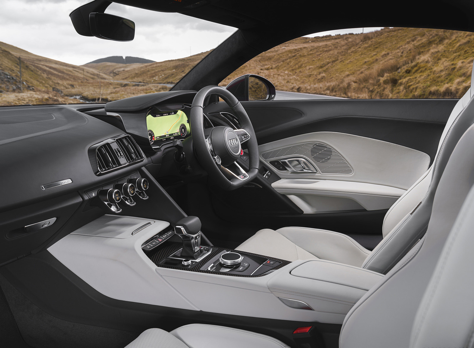 Download 2022 Audi R8 Coupé V10 Performance RWD - UK version - Interior HD Wallpaper 1920x1409 #92