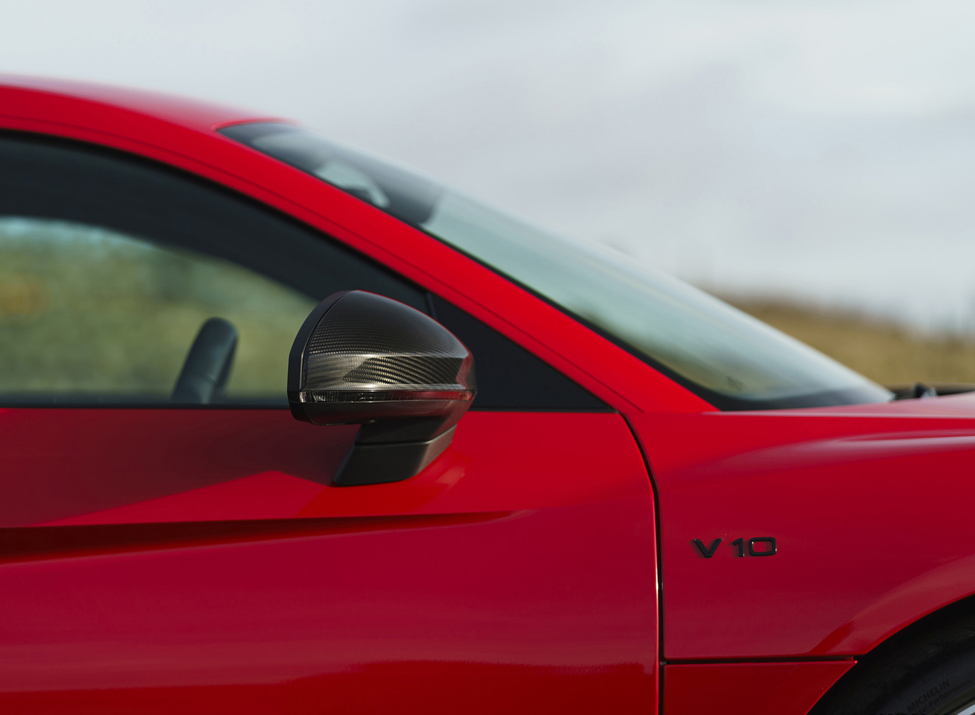 Download 2022 Audi R8 Coupé V10 Performance RWD - UK version - Mirror HD Wallpaper 1920x1409 #74