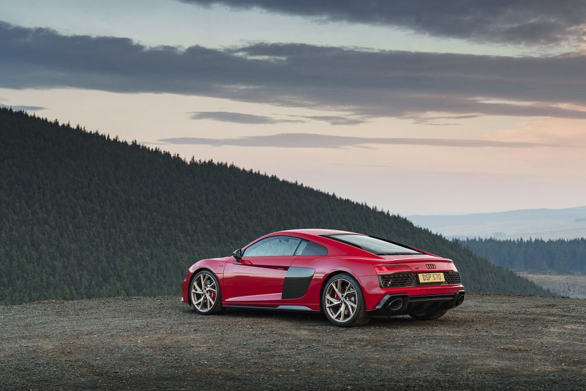 2022 Audi R8 Coupé V10 Performance RWD - UK version - Rear Three-Quarter Wallpaper 850x567 #52