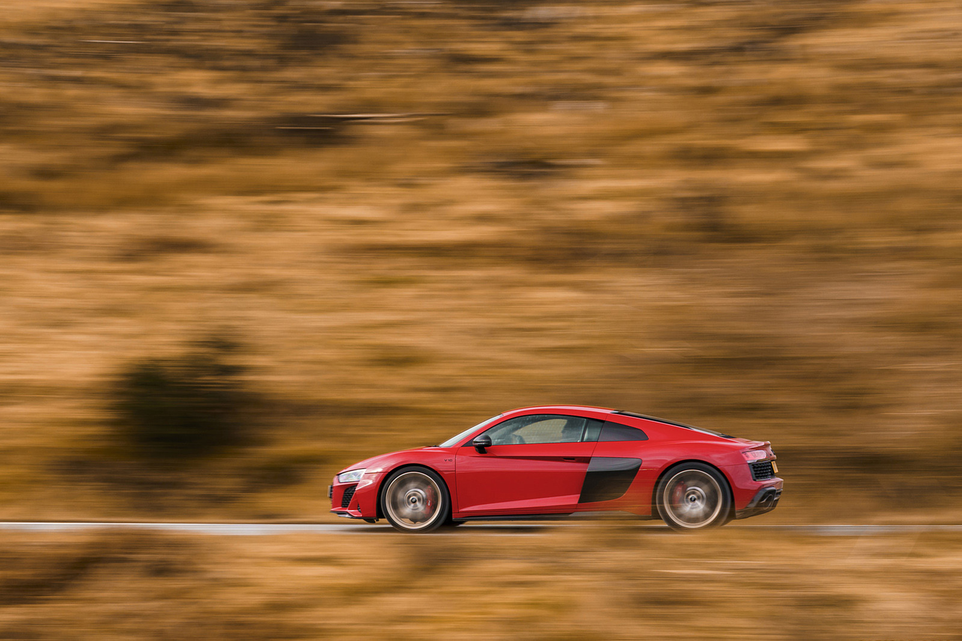 Download 2022 Audi R8 Coupé V10 Performance RWD - UK version - Side HD Wallpaper 1920x1280 #43