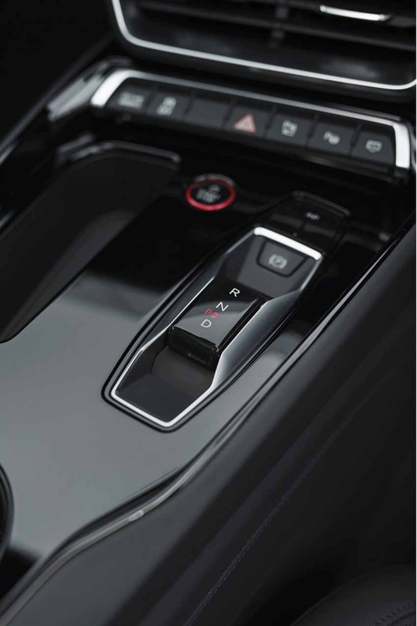 2022 Audi RS e-tron GT - UK version - Interior, Detail Phone Wallpaper 850x1275 #46