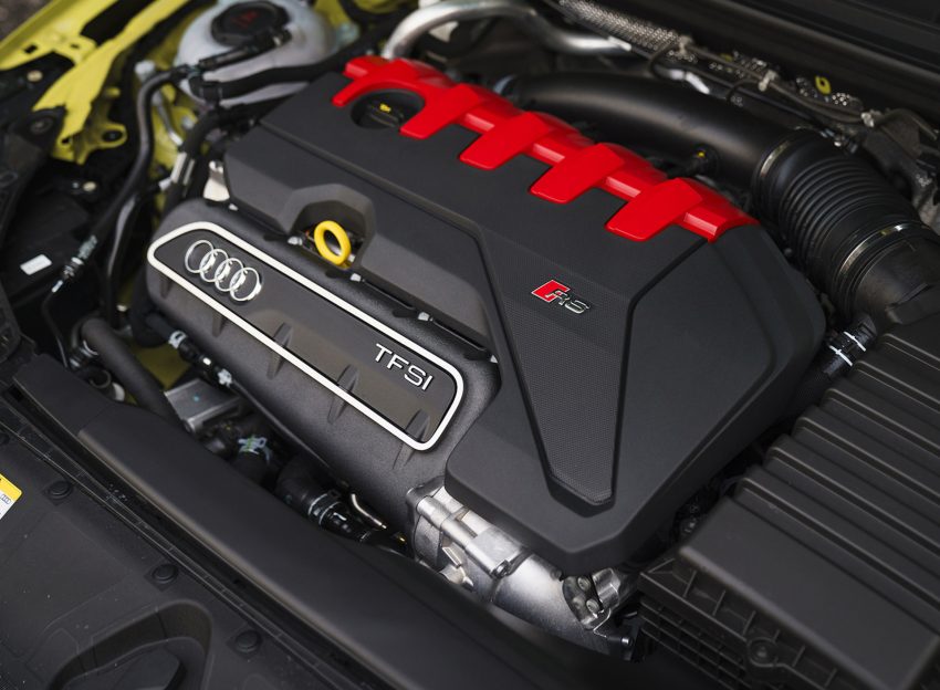 2022 Audi RS3 Saloon Launch Edition - UK version - Engine Wallpaper 850x624 #69