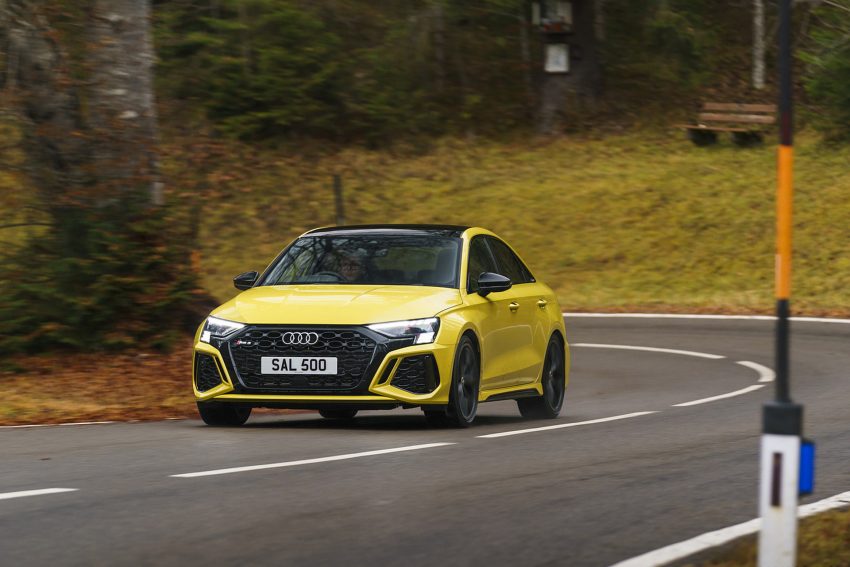 2022 Audi RS3 Saloon Launch Edition - UK version - Front Wallpaper 850x567 #31