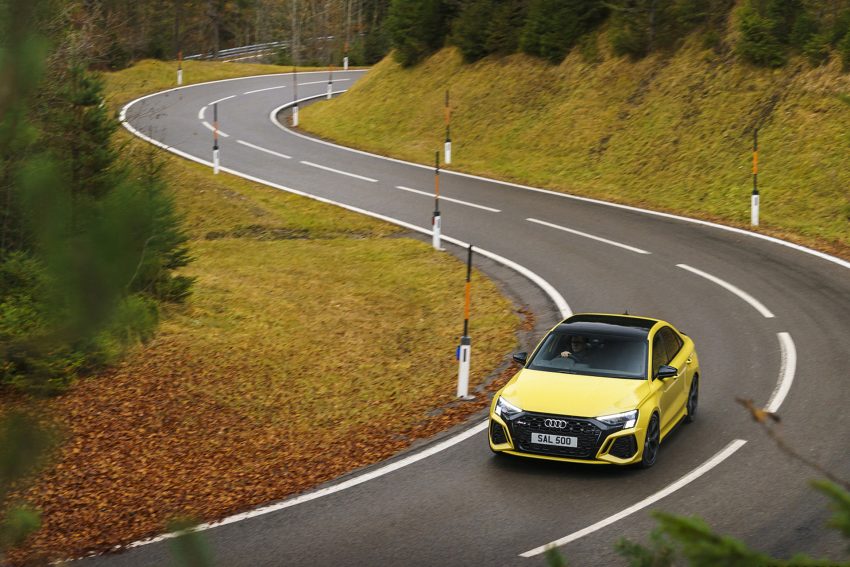 2022 Audi RS3 Saloon Launch Edition - UK version - Front Wallpaper 850x567 #33