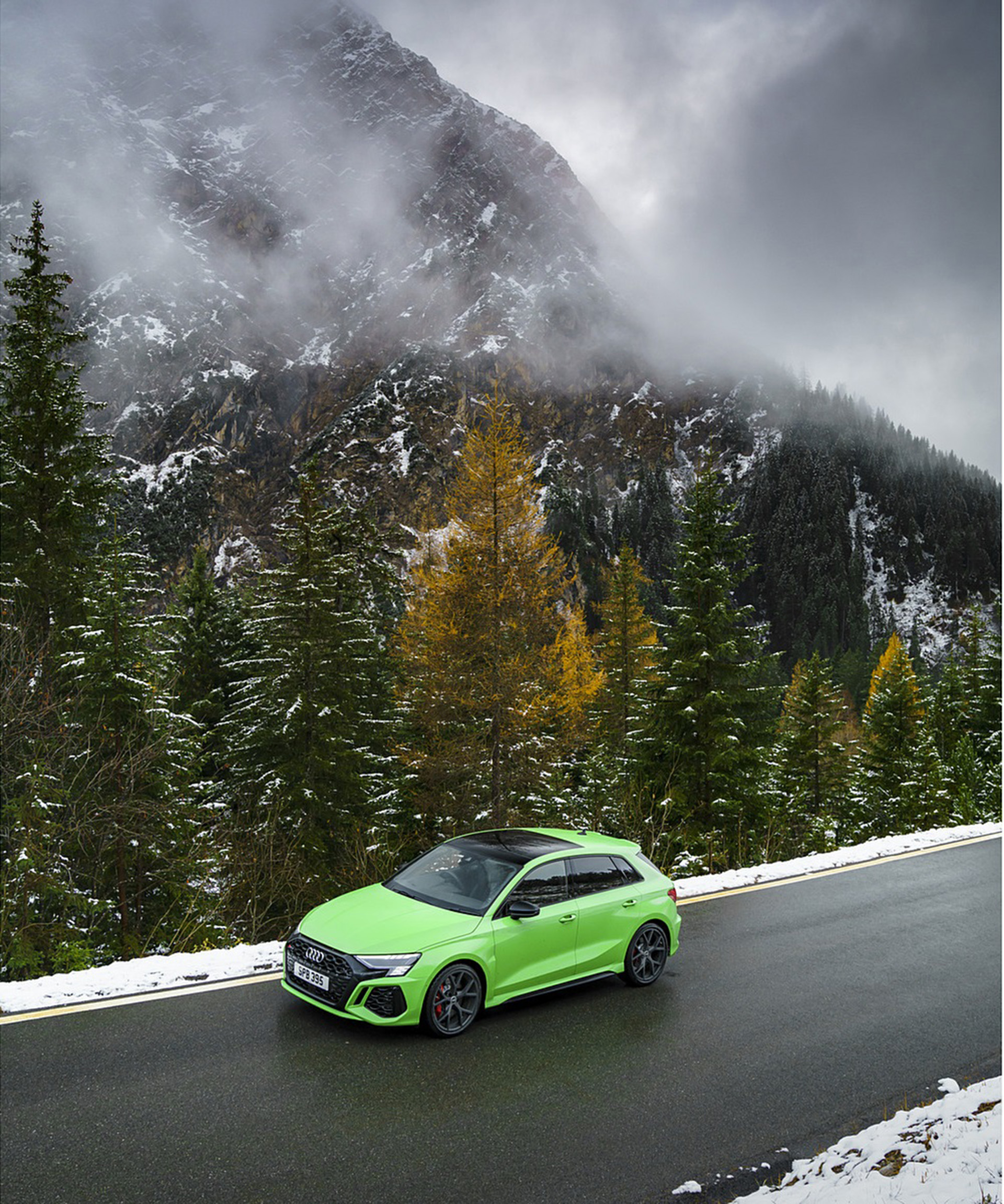 Download 2022 Audi RS3 Sportback Launch Edition - UK version - Front Three-Quarter HD Phone Wallpaper 1920x2302 #39