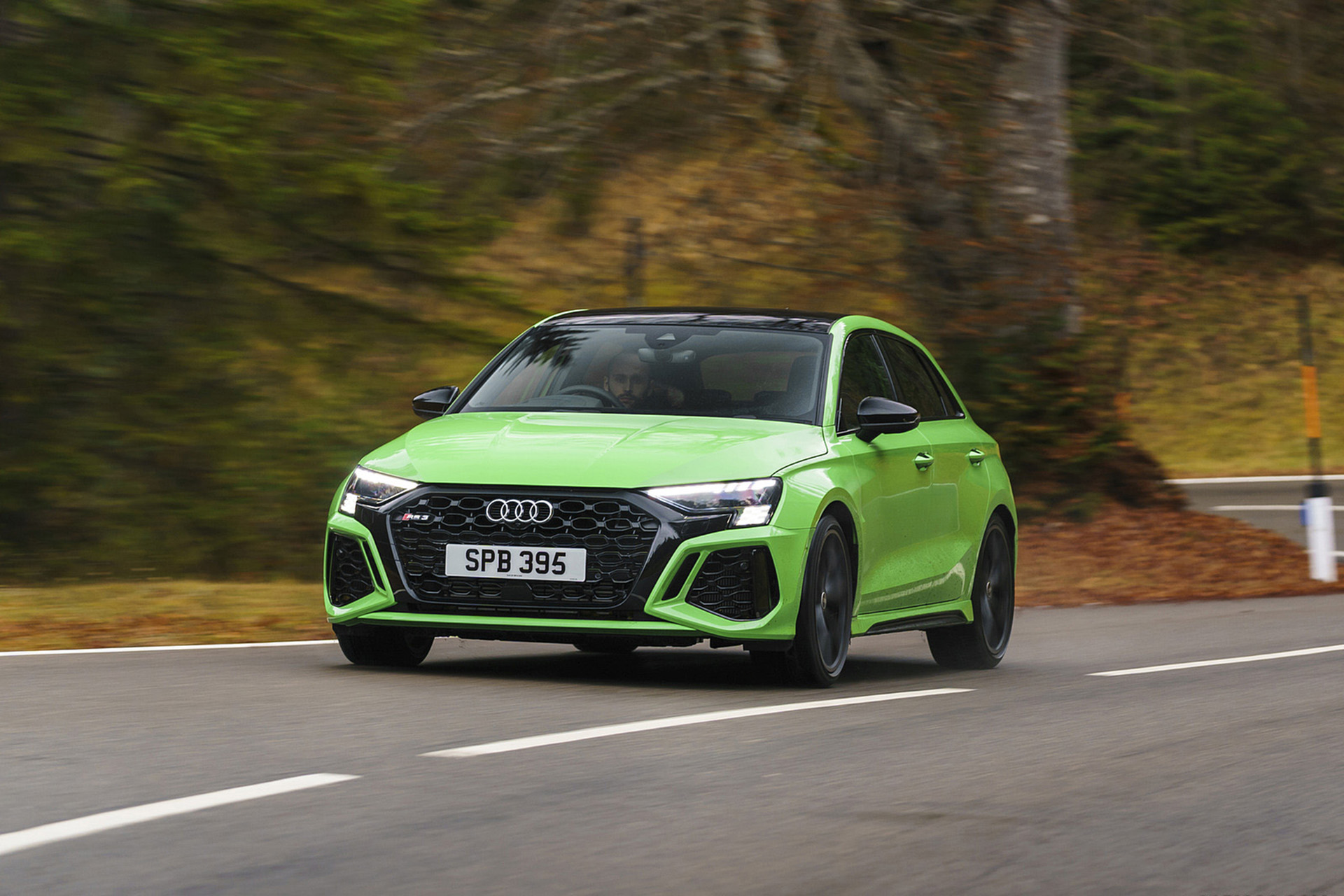 Download 2022 Audi RS3 Sportback Launch Edition - UK version - Front Three-Quarter HD Wallpaper 1920x1280 #3