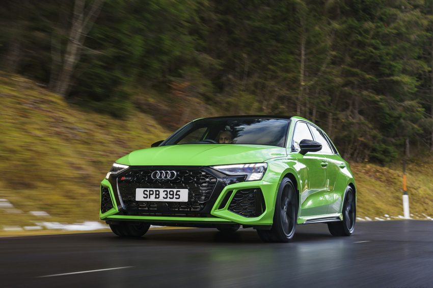 2022 Audi RS3 Sportback Launch Edition - UK version - Front Wallpaper 850x567 #19
