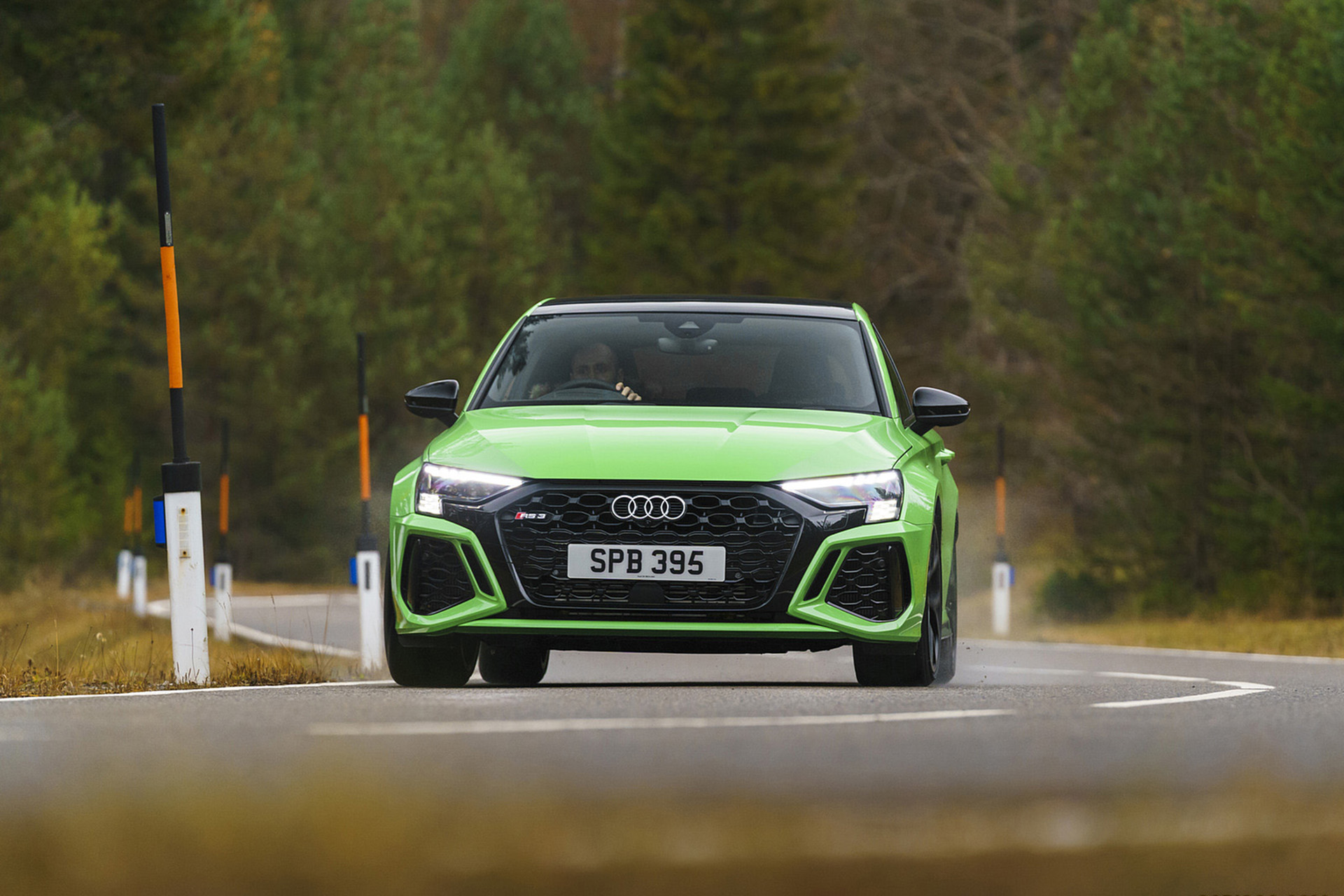 Download 2022 Audi RS3 Sportback Launch Edition - UK version - Front HD Wallpaper 1920x1280 #4