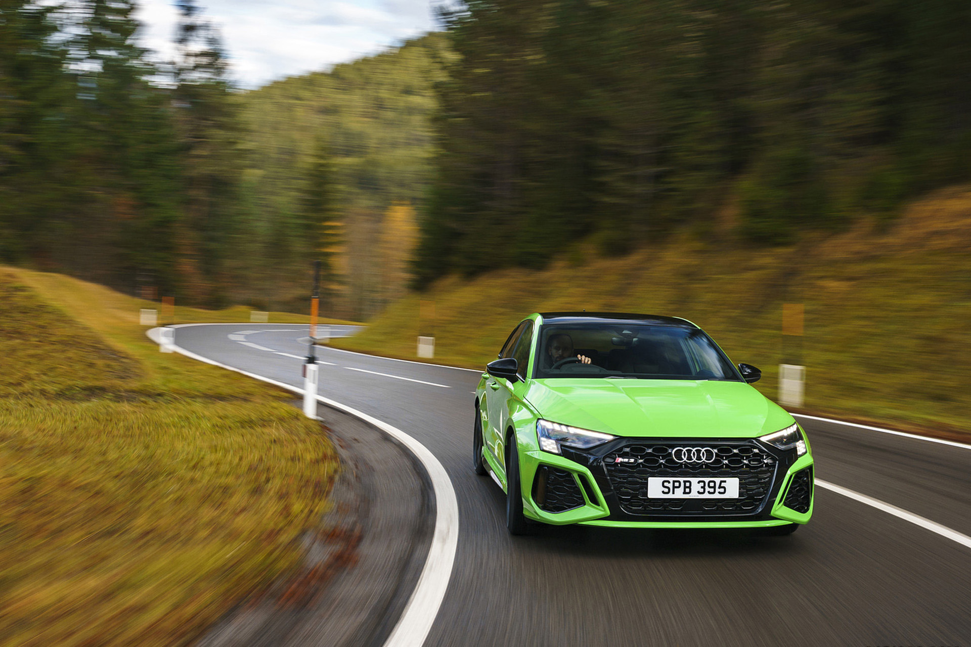 Download 2022 Audi RS3 Sportback Launch Edition - UK version - Front HD Wallpaper 1920x1280 #41