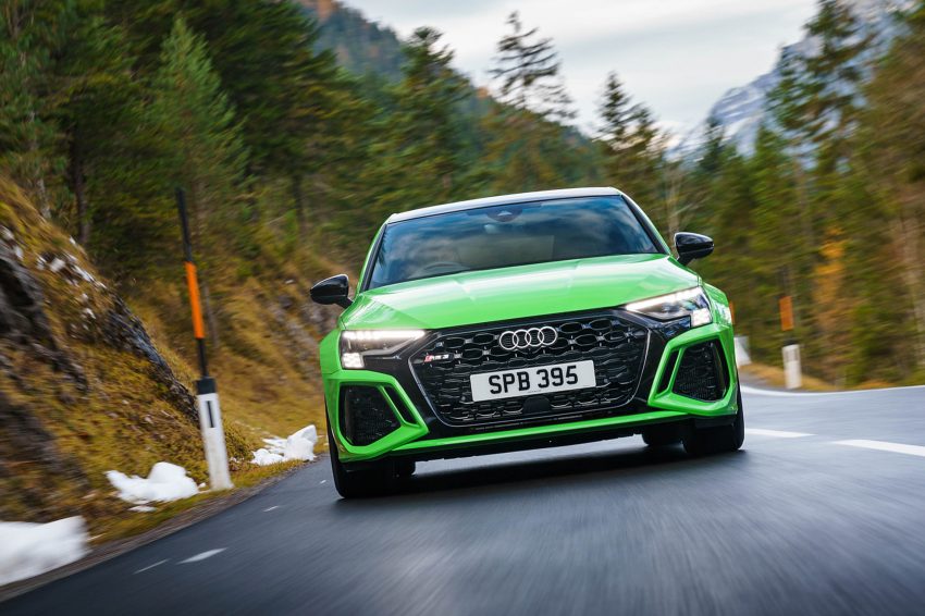 2022 Audi RS3 Sportback Launch Edition - UK version - Front Wallpaper 850x566 #44