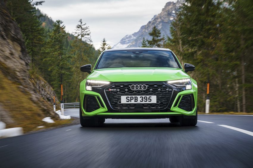 2022 Audi RS3 Sportback Launch Edition - UK version - Front Wallpaper 850x567 #45