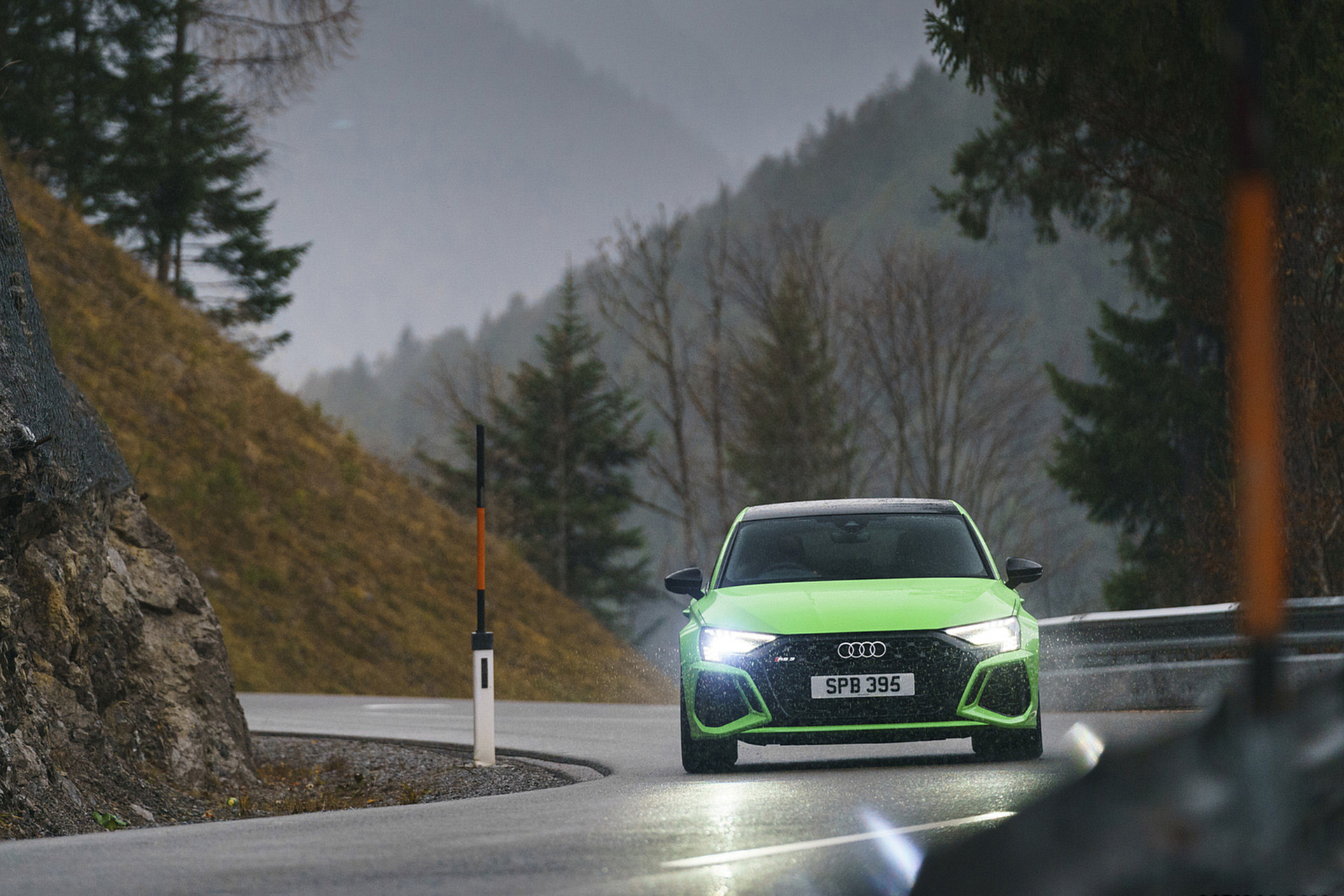 Download 2022 Audi RS3 Sportback Launch Edition - UK version - Front HD Wallpaper 1920x1280 #31