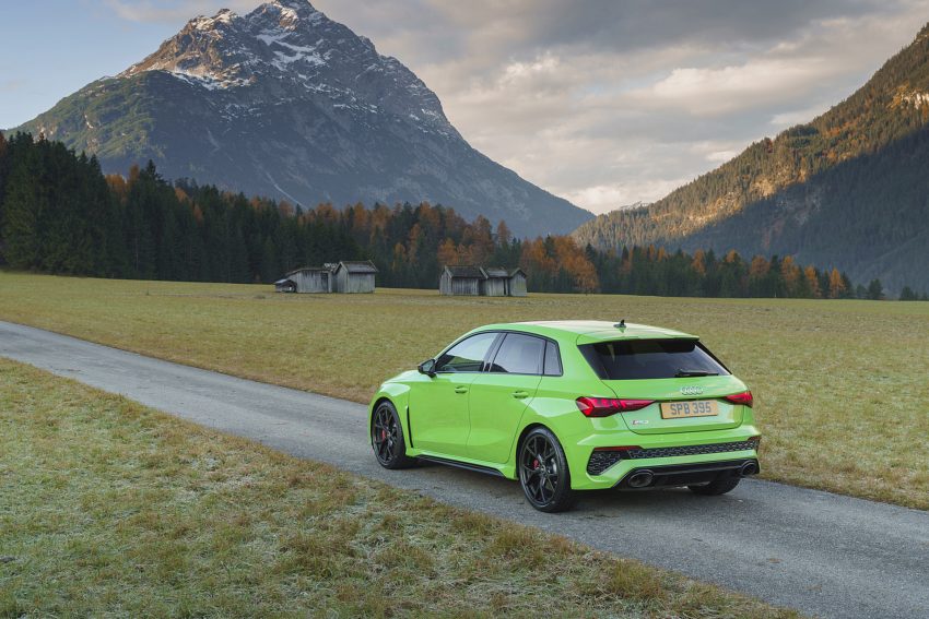 2022 Audi RS3 Sportback Launch Edition - UK version - Rear Three-Quarter Wallpaper 850x567 #52