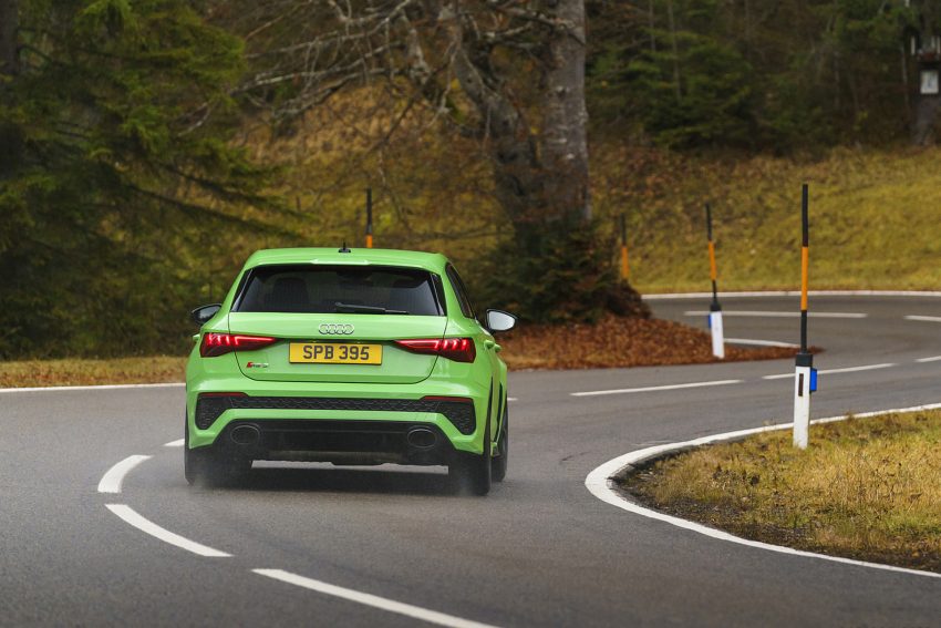 2022 Audi RS3 Sportback Launch Edition - UK version - Rear Wallpaper 850x567 #5