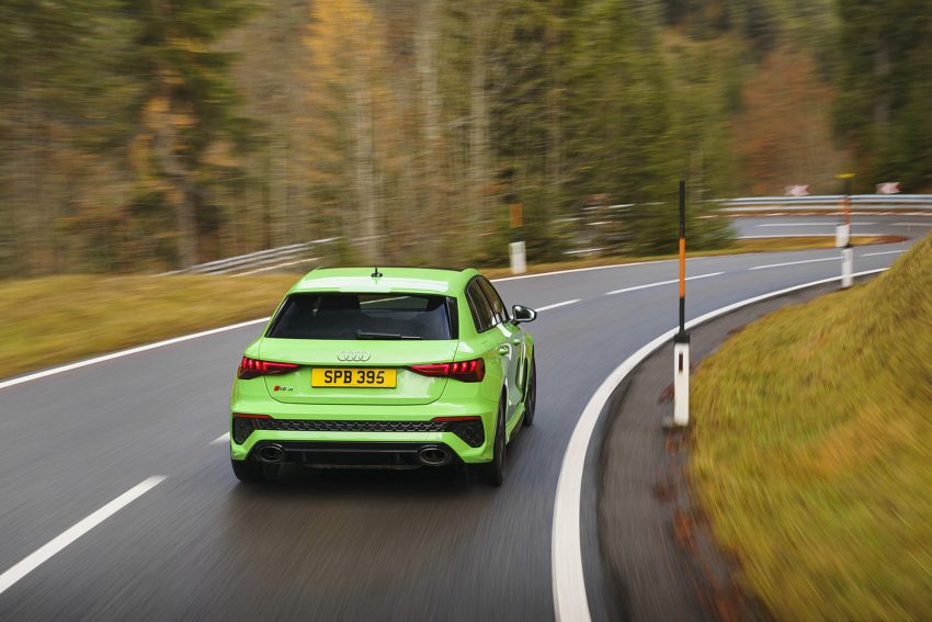 2022 Audi RS3 Sportback Launch Edition - UK version - Rear Wallpaper 850x567 #22