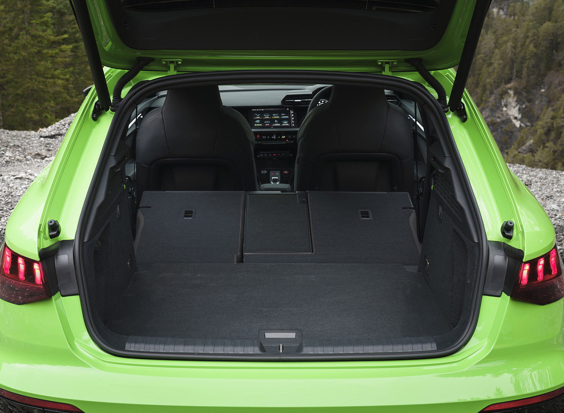 Download 2022 Audi RS3 Sportback Launch Edition - UK version - Trunk HD Wallpaper 1920x1409 #112