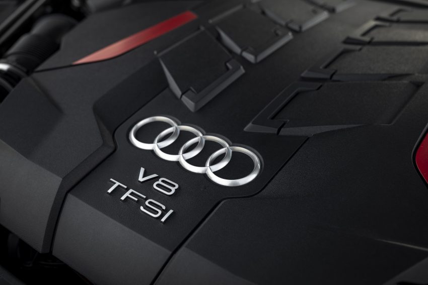 2022 Audi S8 TFSI quattro - UK version - Engine Wallpaper 850x567 #39