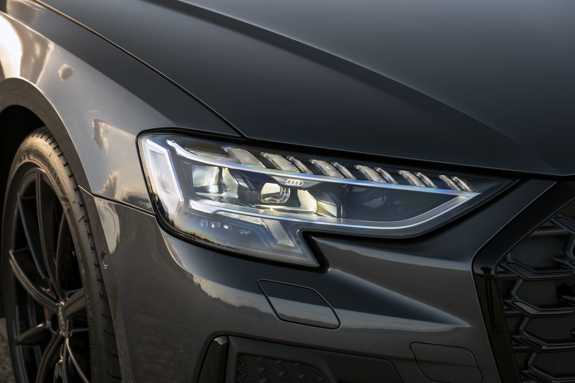Download 2022 Audi S8 TFSI quattro - UK version - Headlight HD Wallpaper 1920x1280 #26