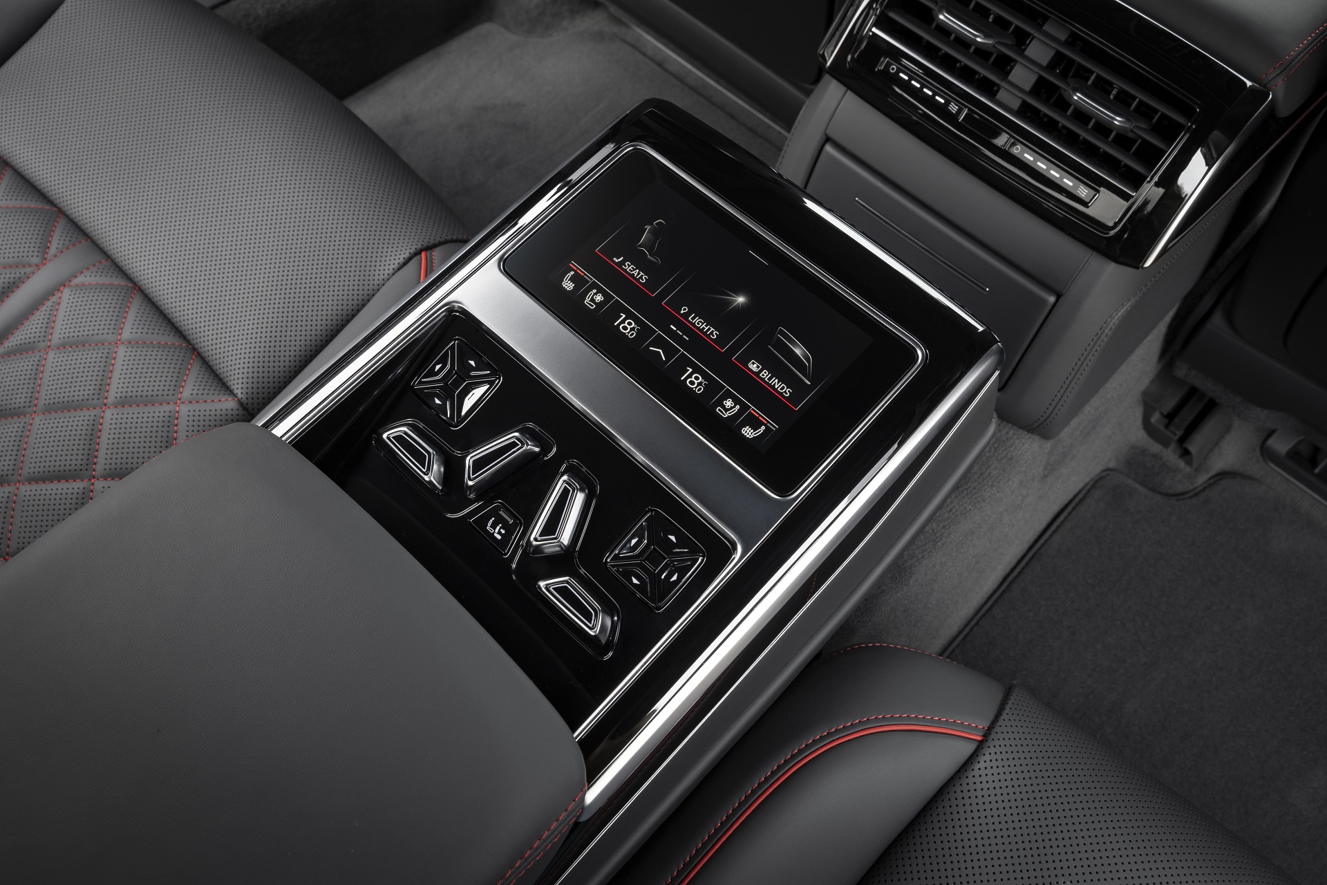 Download 2022 Audi S8 TFSI quattro - UK version - Interior, Detail HD Wallpaper 1920x1280 #58