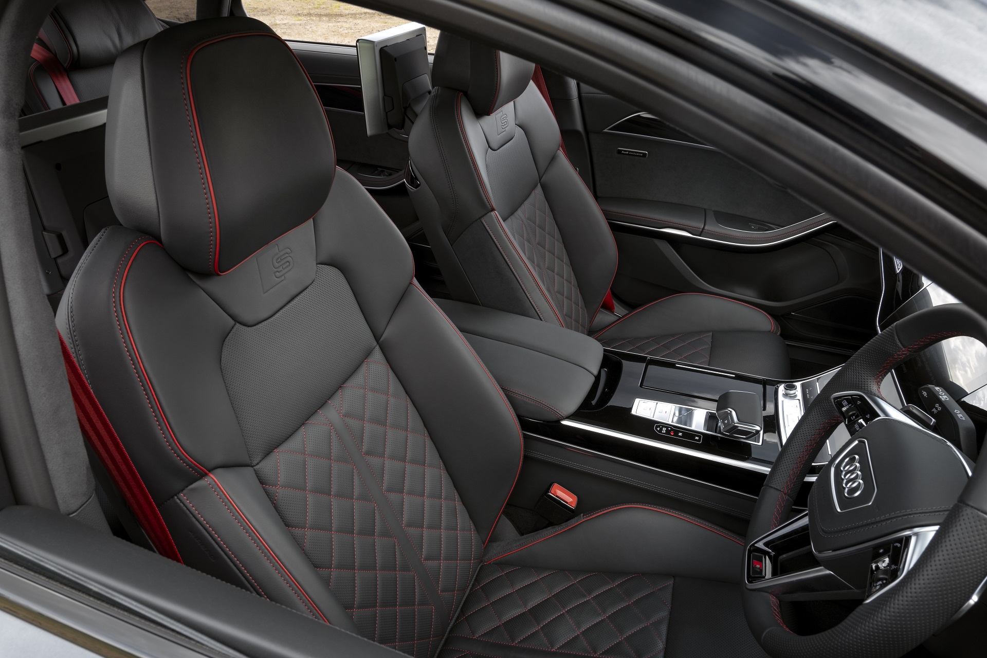 Download 2022 Audi S8 TFSI quattro - UK version - Interior, Front Seats HD Wallpaper 1920x1280 #62