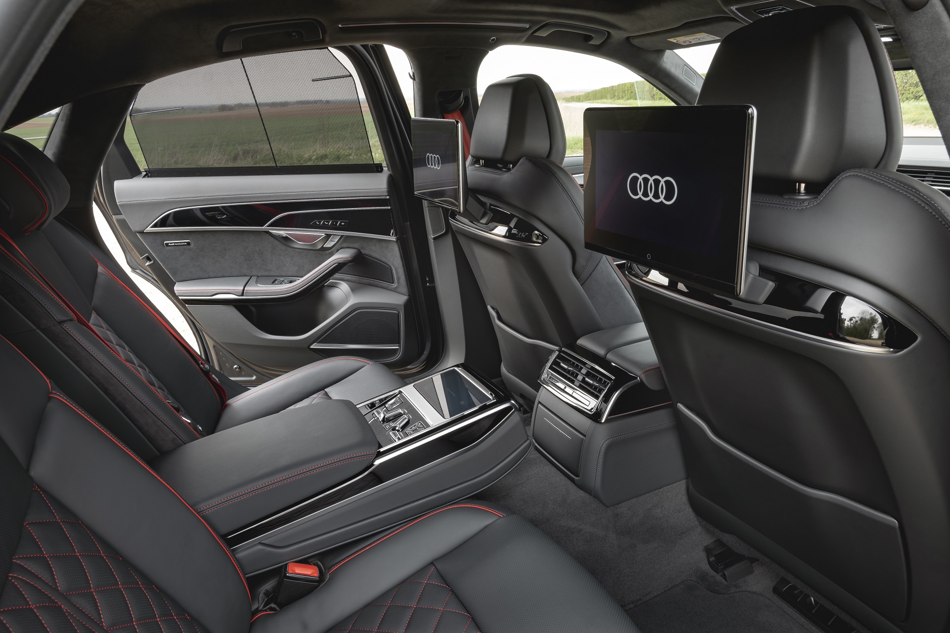 Download 2022 Audi S8 TFSI quattro - UK version - Interior, Rear Seats HD Wallpaper 1920x1280 #67