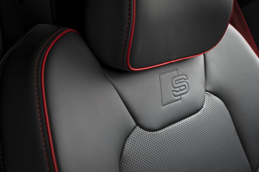 2022 Audi S8 TFSI quattro - UK version - Interior, Seats Wallpaper 850x567 #65