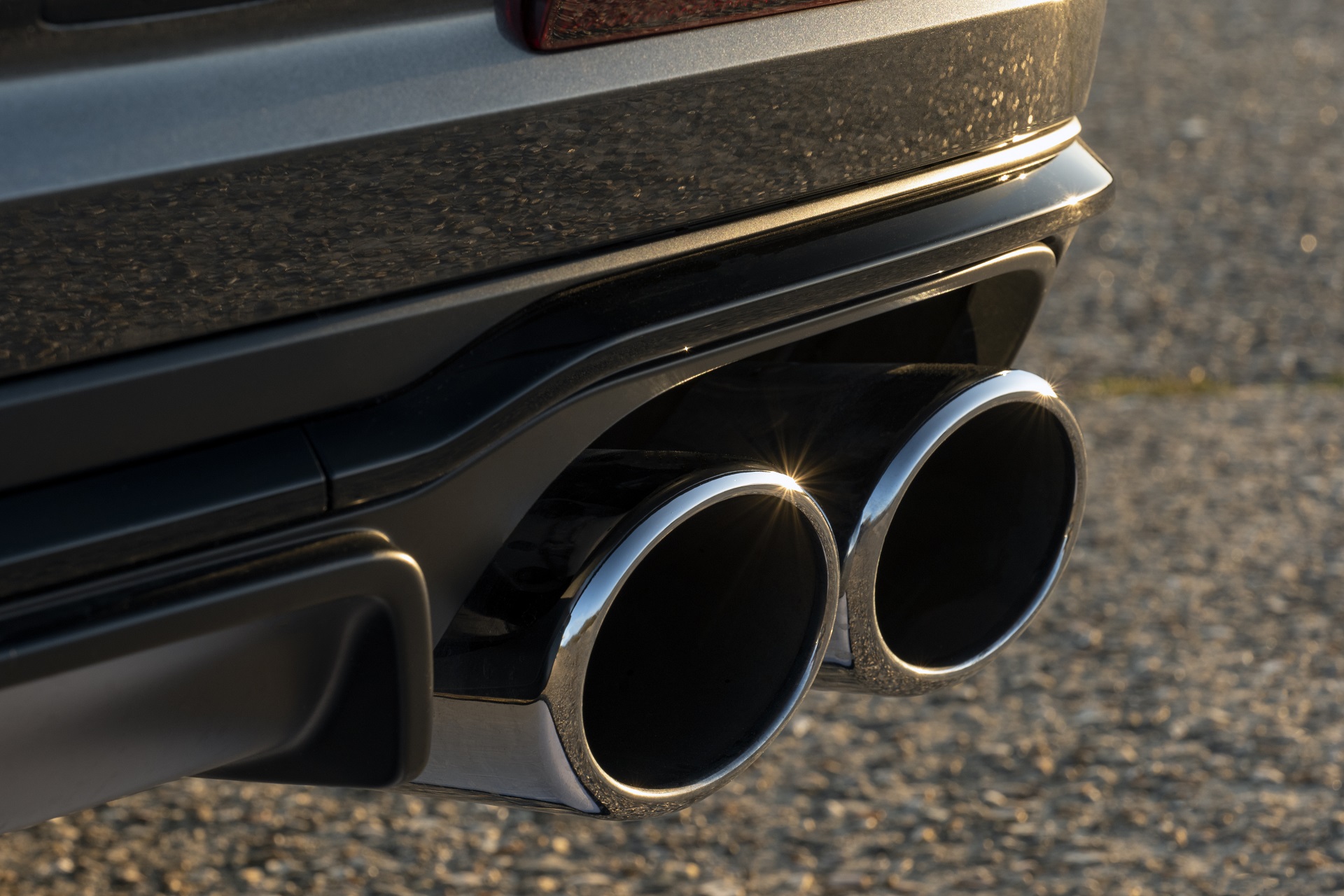 Download 2022 Audi S8 TFSI quattro - UK version - Tailpipe HD Wallpaper 1920x1280 #36