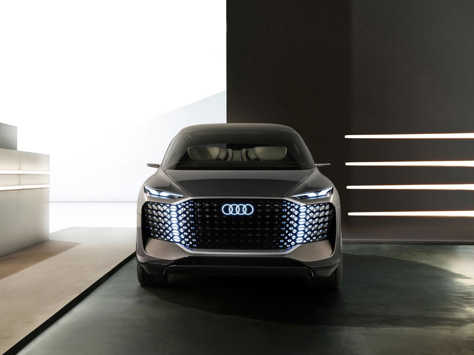 Download 2022 Audi Urbansphere Concept - Front HD Wallpaper 1920x1440 #14