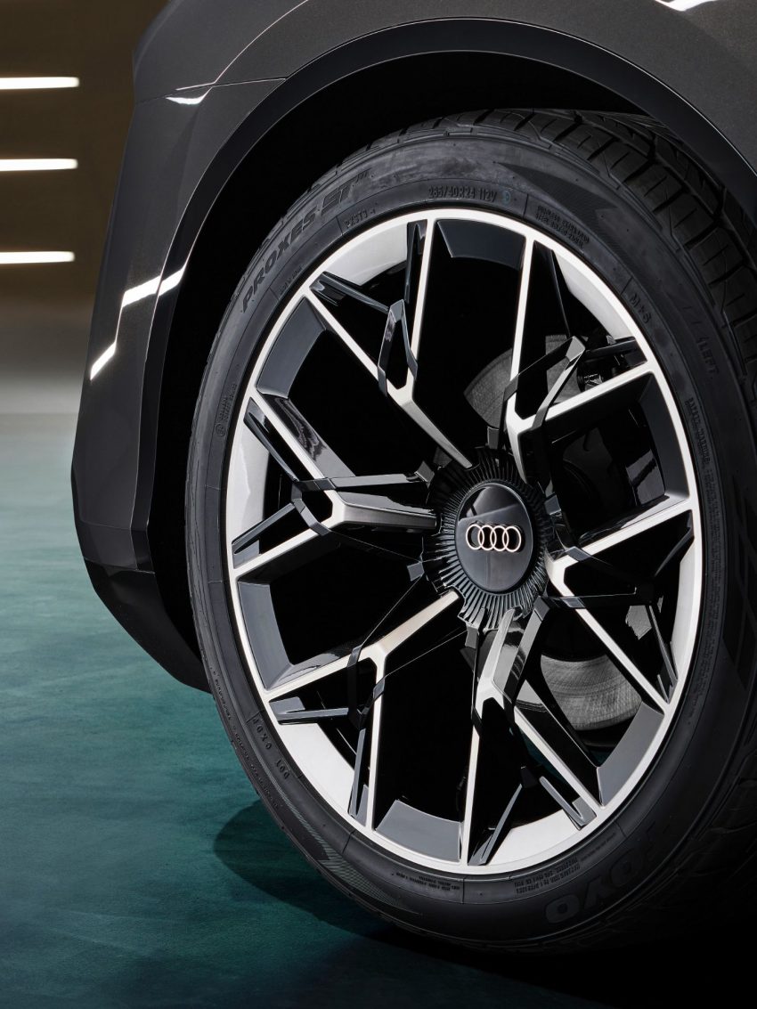 2022 Audi Urbansphere Concept - Wheel Phone Wallpaper 850x1133 #36