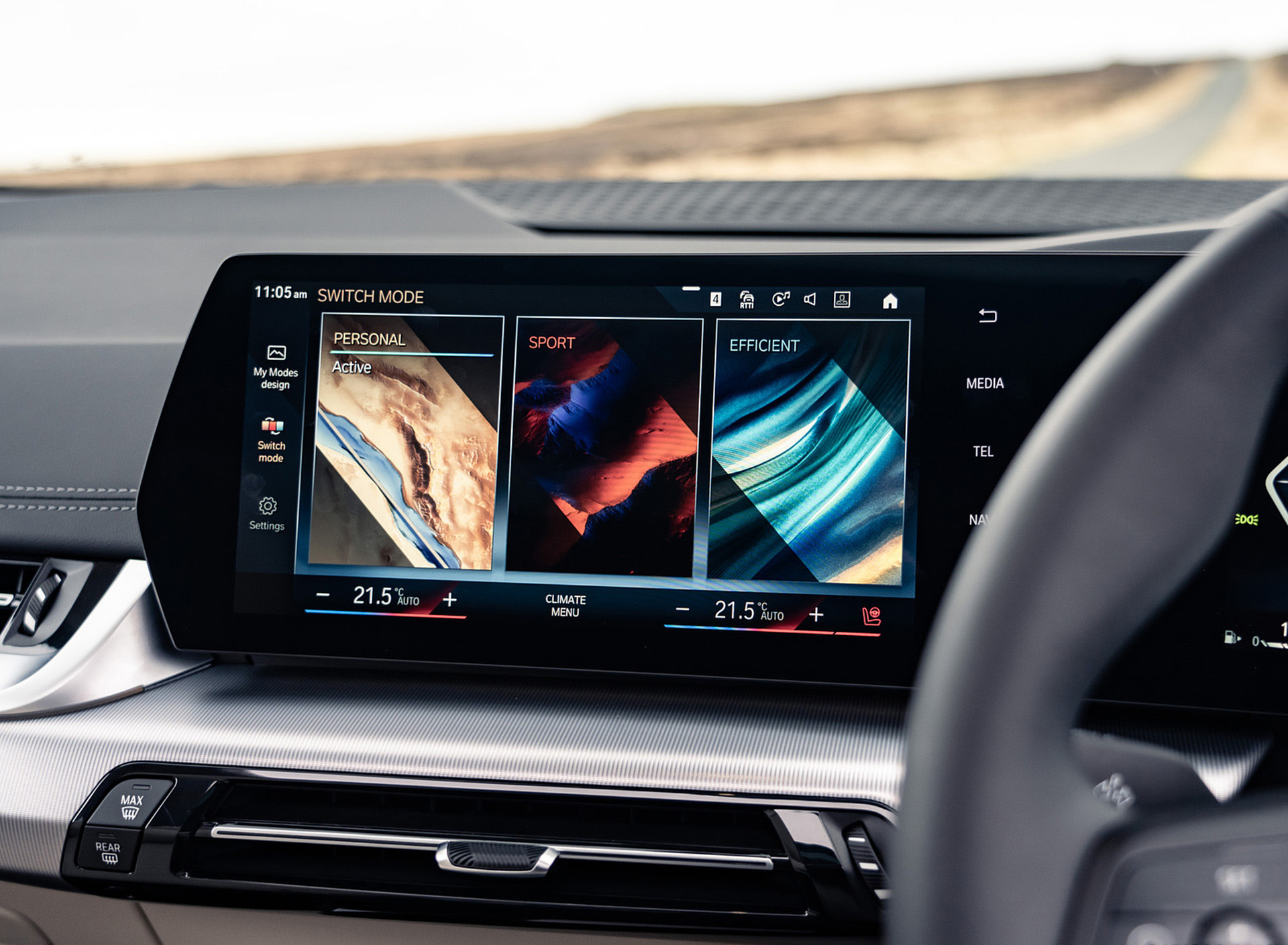 Download 2022 BMW 220i Active Tourer - UK version - Central Console HD Wallpaper 1920x1409 #27