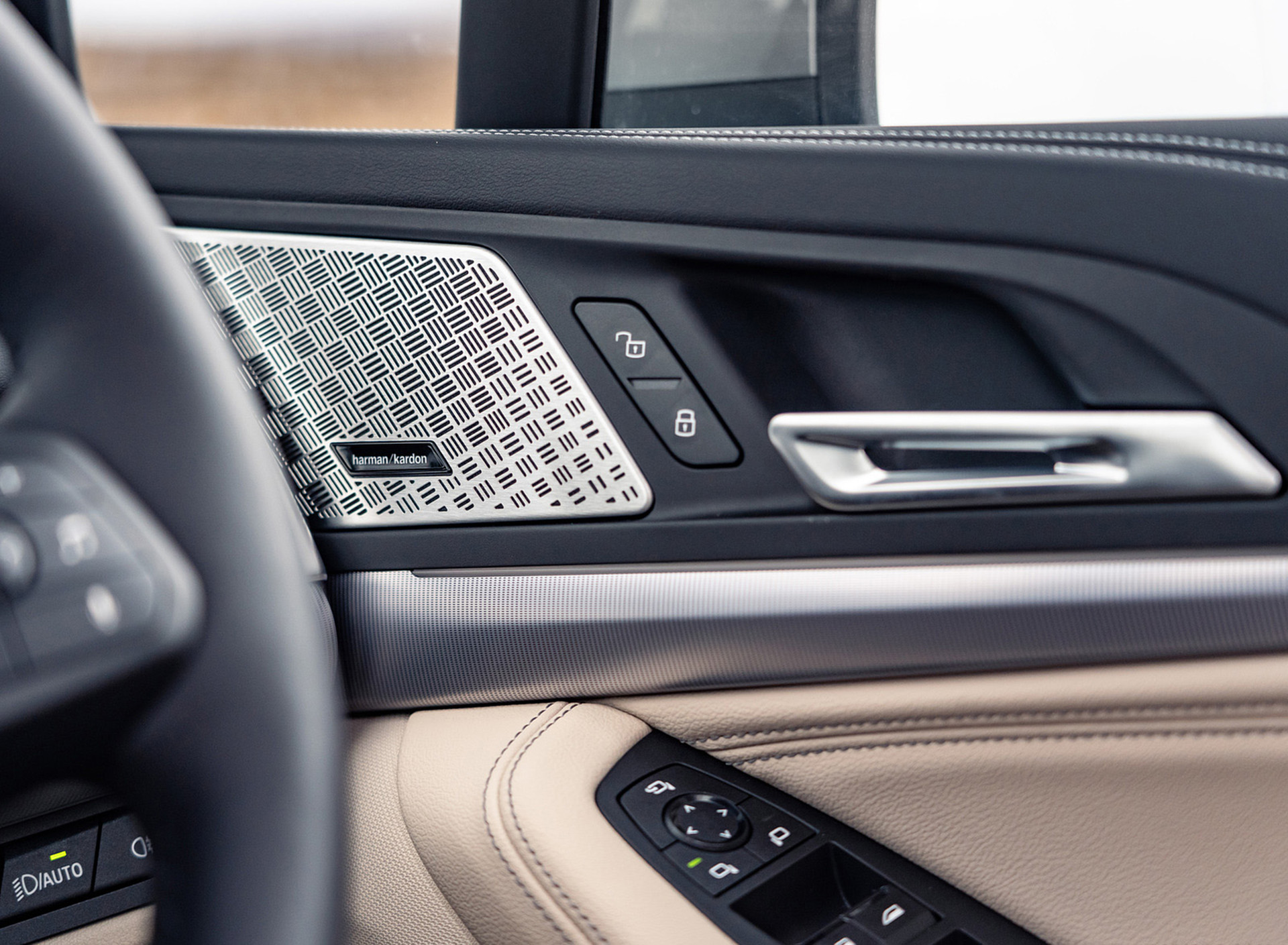 Download 2022 BMW 220i Active Tourer - UK version - Interior, Detail HD Wallpaper 1920x1409 #36
