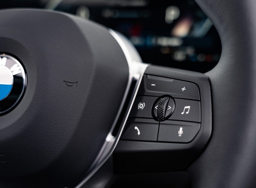 2022 BMW 220i Active Tourer - UK version - Interior, Steering Wheel Wallpaper 850x624 #32