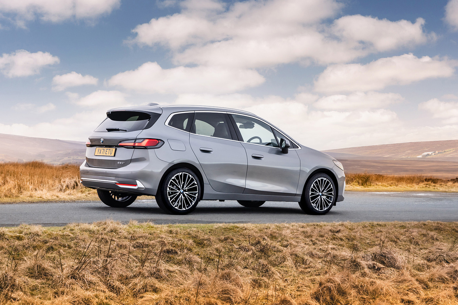 Download 2022 BMW 220i Active Tourer - UK version - Rear Three-Quarter HD Wallpaper 1921x1280 #16