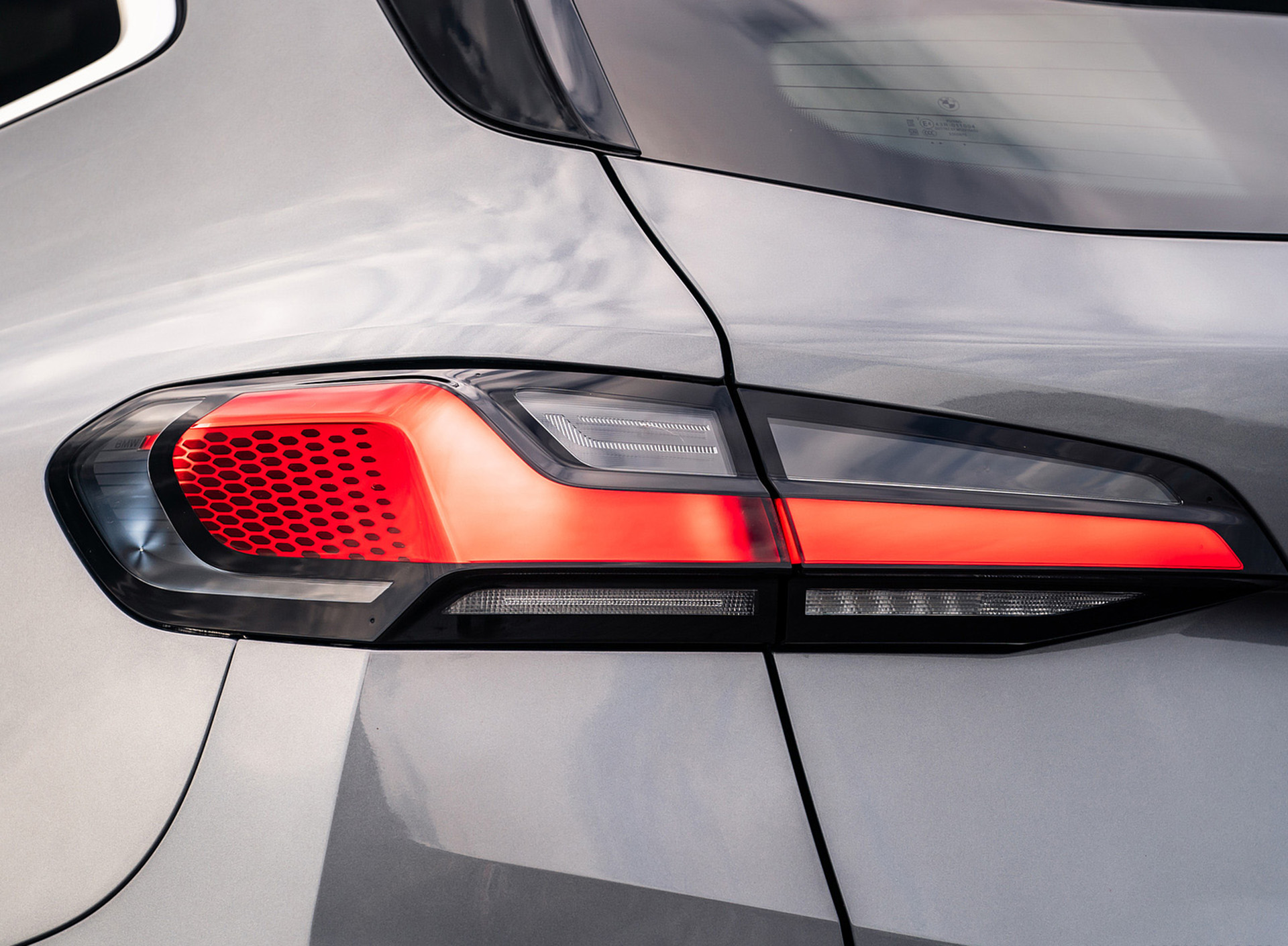 Download 2022 BMW 220i Active Tourer - UK version - Tail Light HD Wallpaper 1920x1409 #24