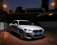 2022 BMW 220i Coupé - SA version - Front Three-Quarter Wallpaper 190x150