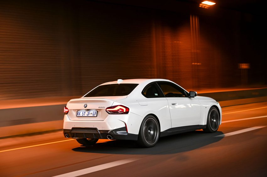 2022 BMW 220i Coupé - SA version - Rear Three-Quarter Wallpaper 850x565 #14
